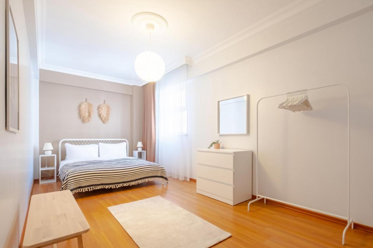 Splendid Flat With Central Location In Sisli อิสตันบูล ภายนอก รูปภาพ